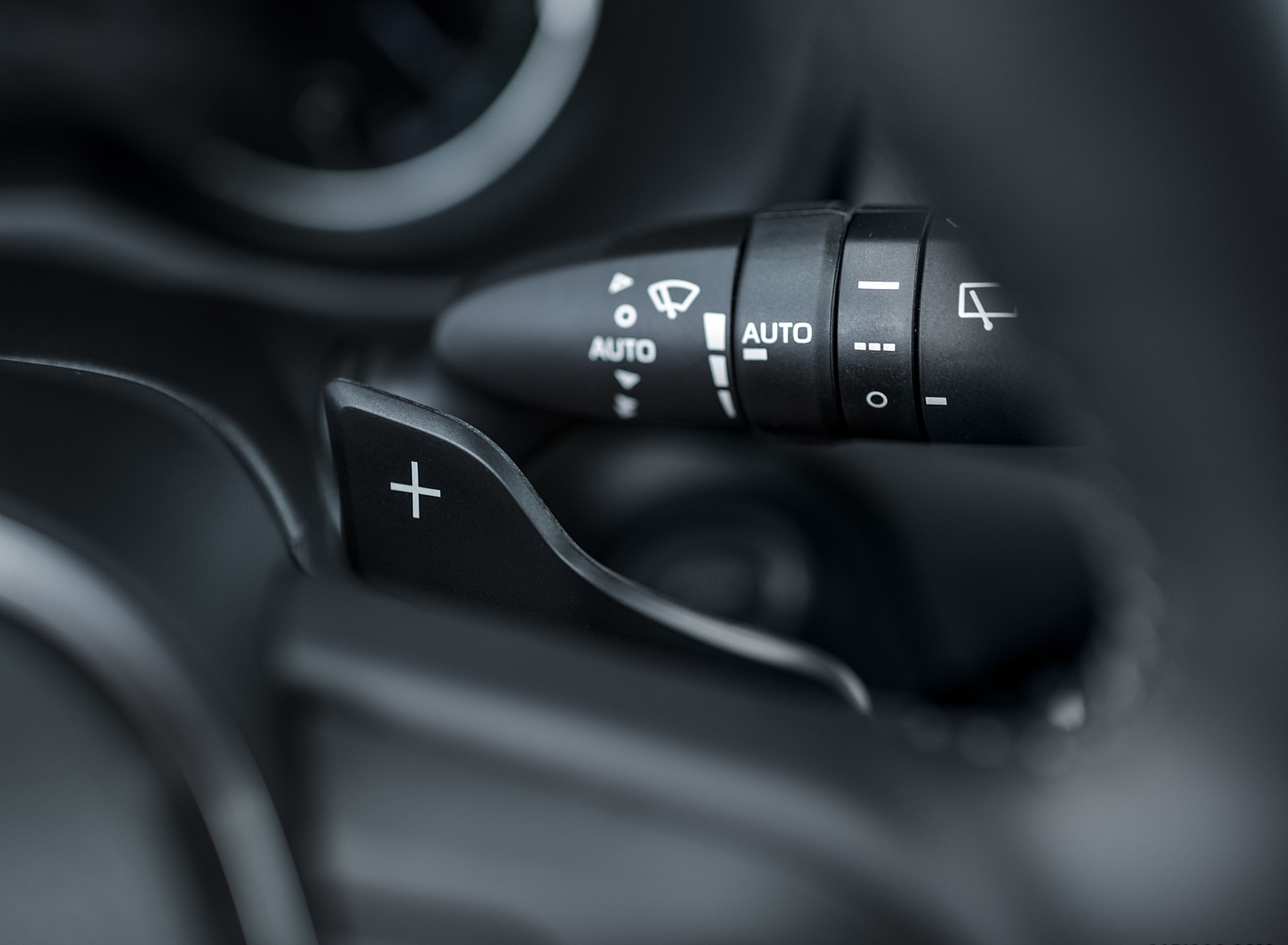 2021 Toyota RAV4 Plug-In Hybrid (Euro-Spec) Paddle Shifters Wallpapers #97 of 133