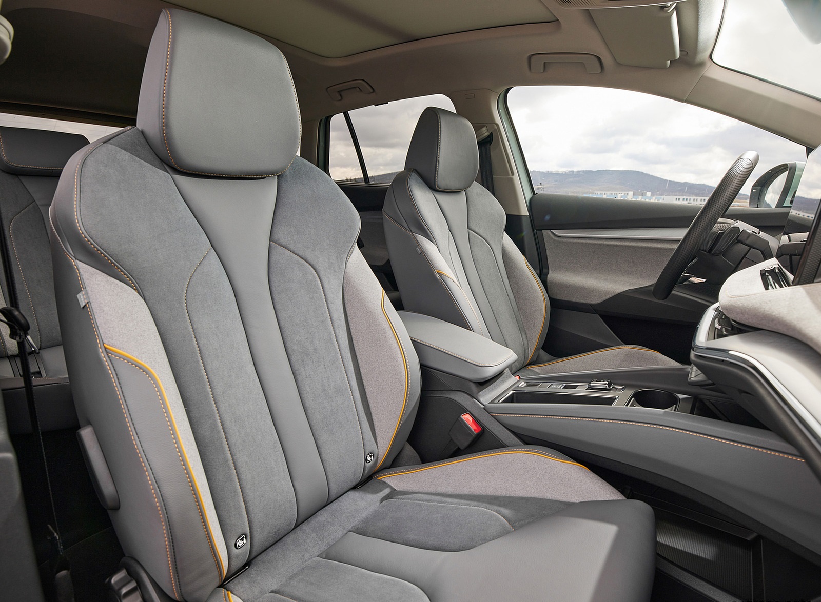 2021 Škoda ENYAQ iV Interior Front Seats Wallpapers #80 of 184