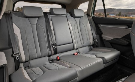 2021 Škoda ENYAQ iV Interior Rear Seats Wallpapers 450x275 (83)