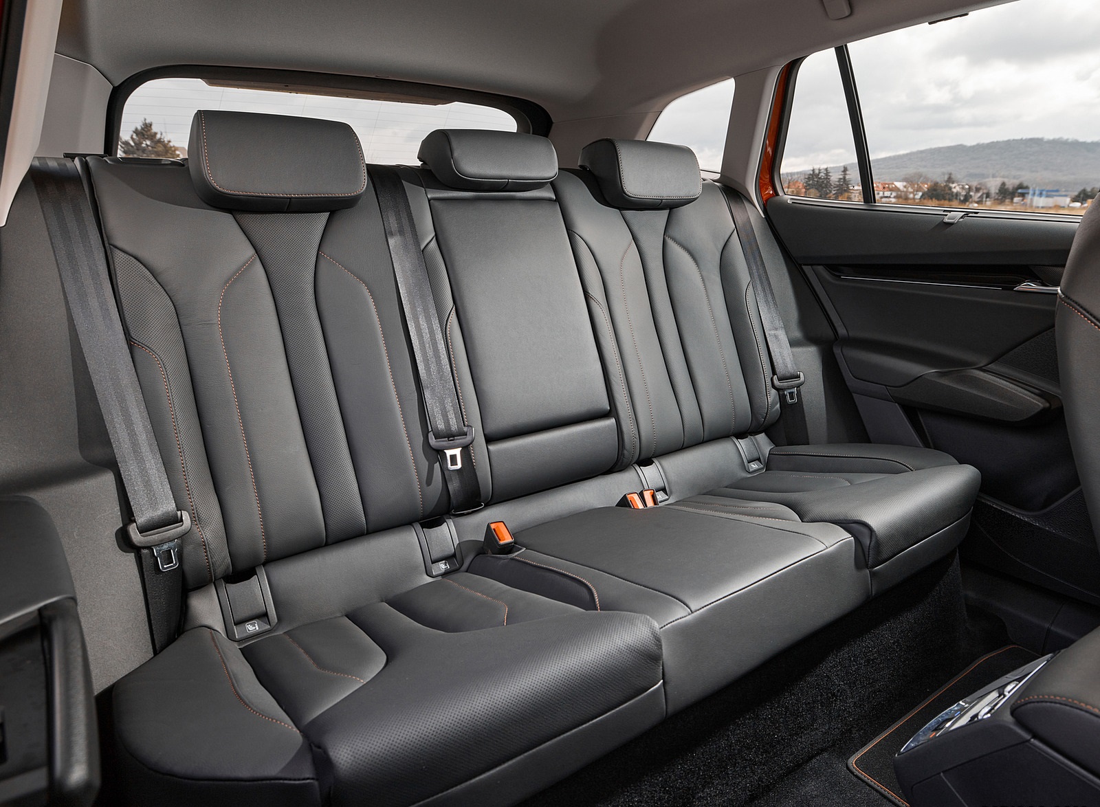 2021 Škoda ENYAQ iV Interior Rear Seats Wallpapers #84 of 184
