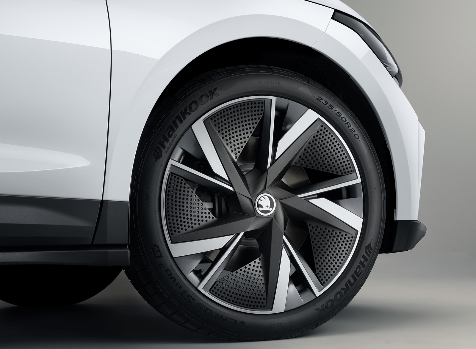 2021 Škoda ENYAQ iV Wheel Wallpapers  #99 of 184