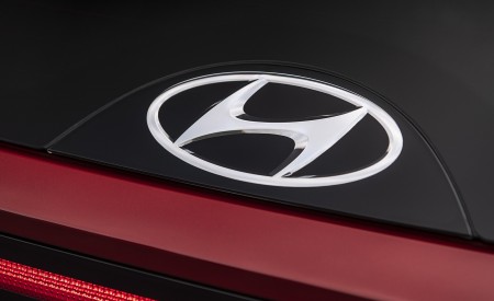 2022 Hyundai Tucson Badge Wallpapers 450x275 (33)