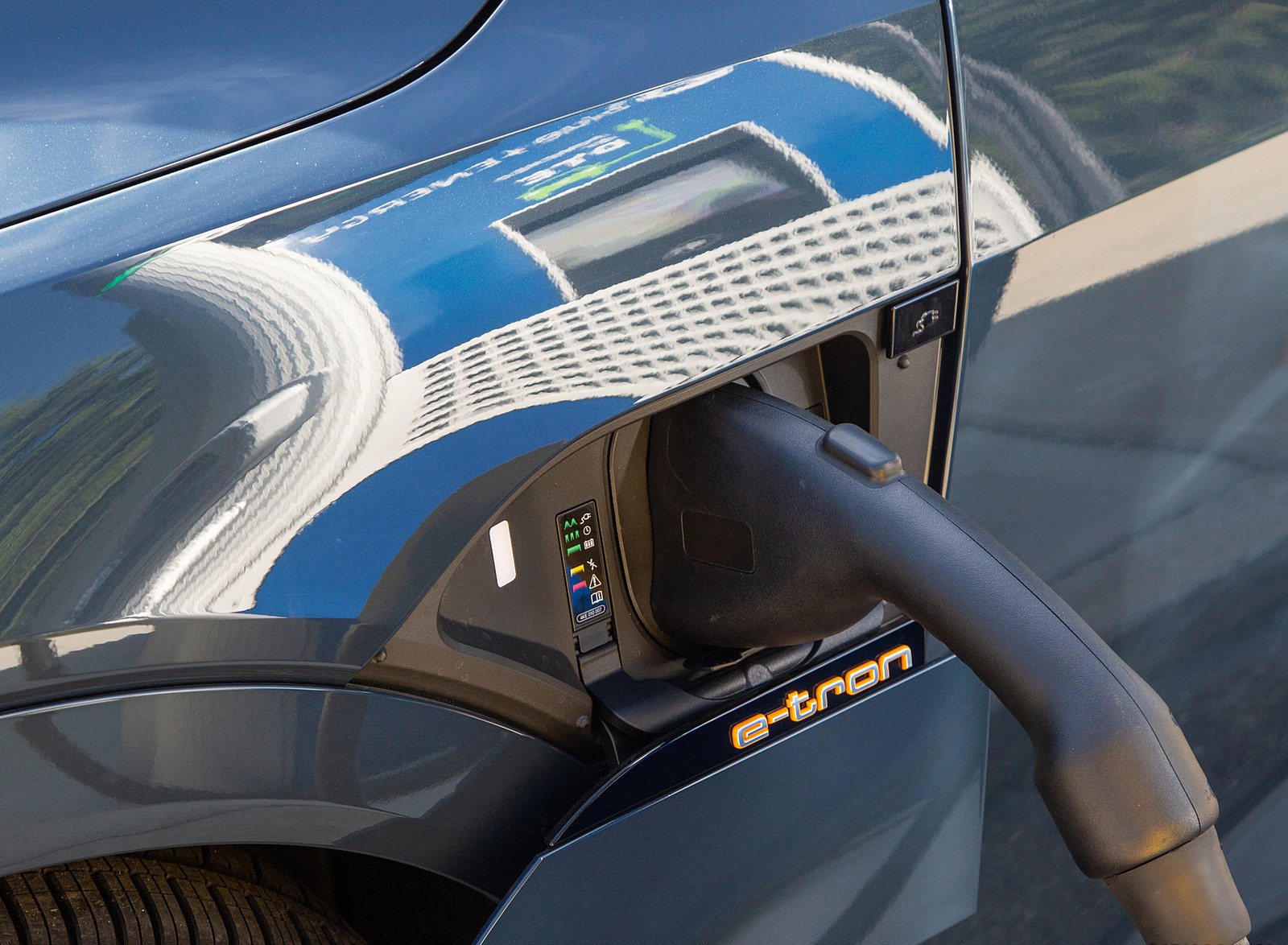 2020 Audi e-tron Sportback S-Line (US-Spec) Charging Wallpapers #38 of 64