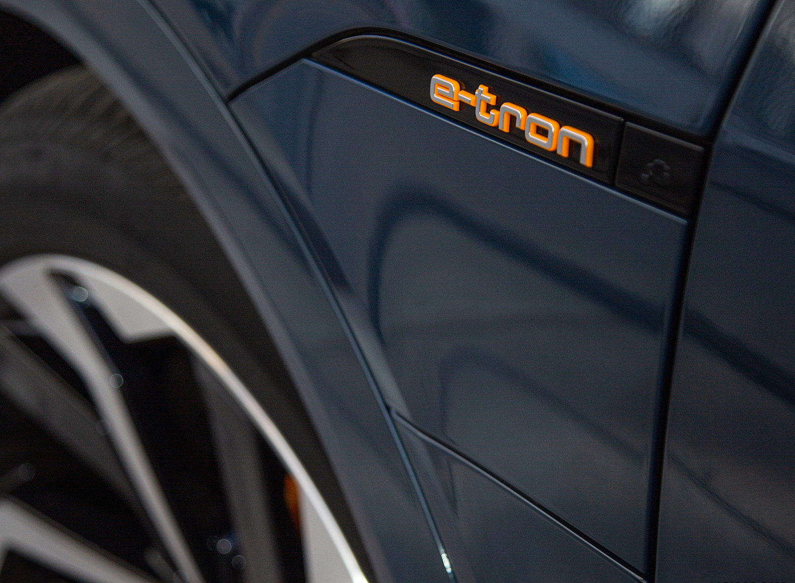 2020 Audi e-tron Sportback S-Line (US-Spec) Detail Wallpapers #36 of 64