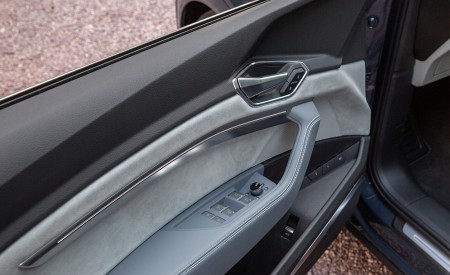 2020 Audi e-tron Sportback S-Line (US-Spec) Interior Detail Wallpapers 450x275 (53)