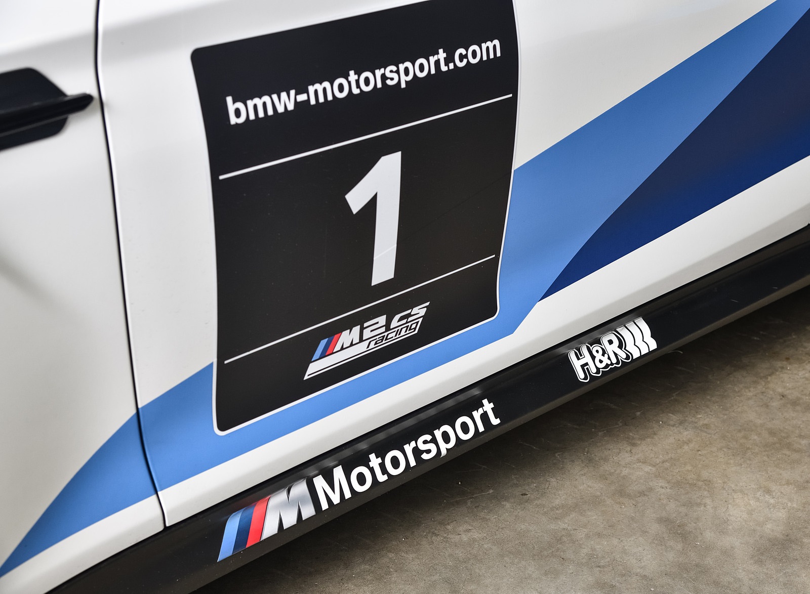 2020 BMW M2 CS Racing Detail Wallpapers #38 of 53