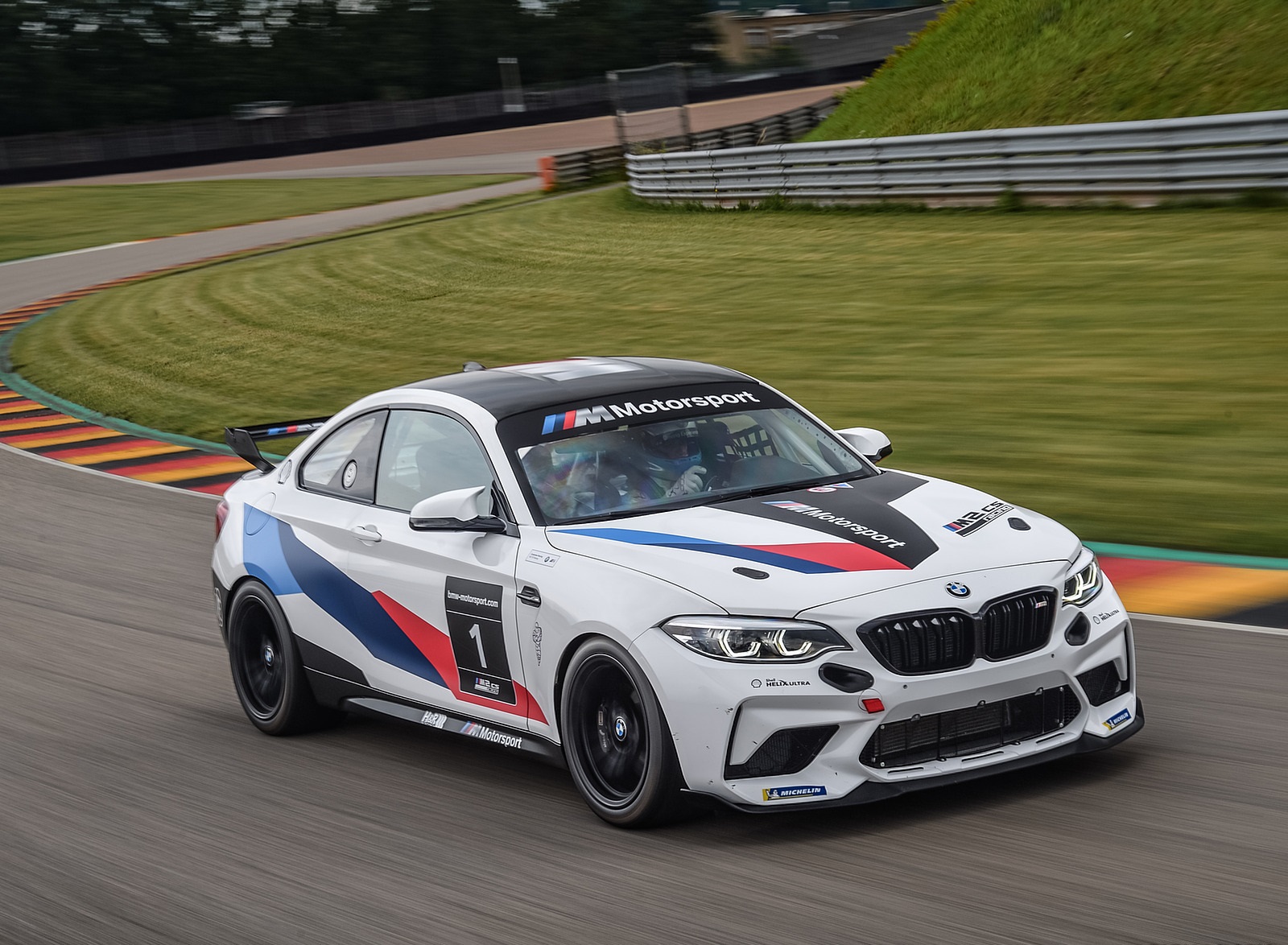 2020 BMW M2 CS Racing Front Three-Quarter Wallpapers #20 of 53