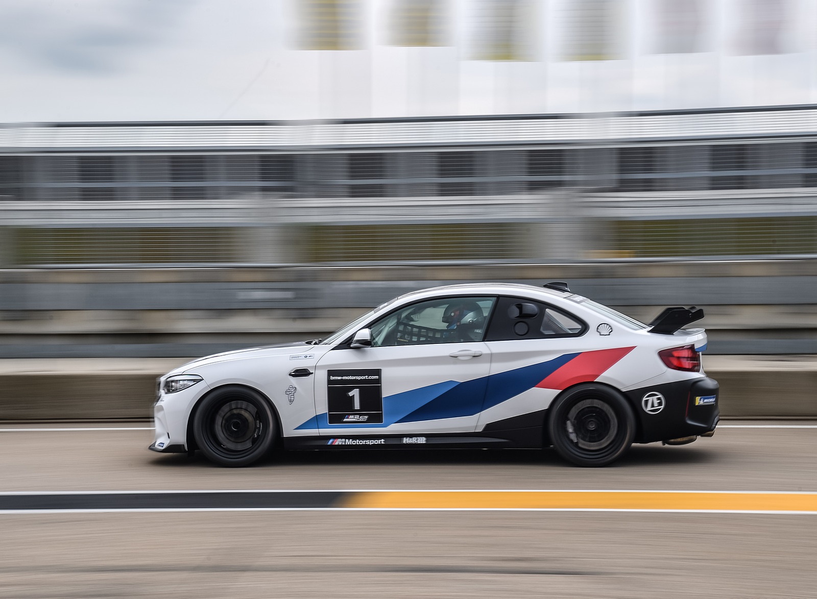 2020 BMW M2 CS Racing Side Wallpapers #26 of 53