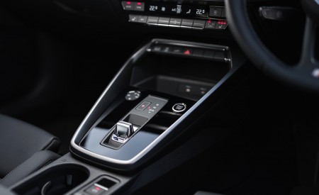 2021 Audi A3 Sportback TFSI e Plug-In Hybrid (UK-Spec) Central Console Wallpapers 450x275 (107)