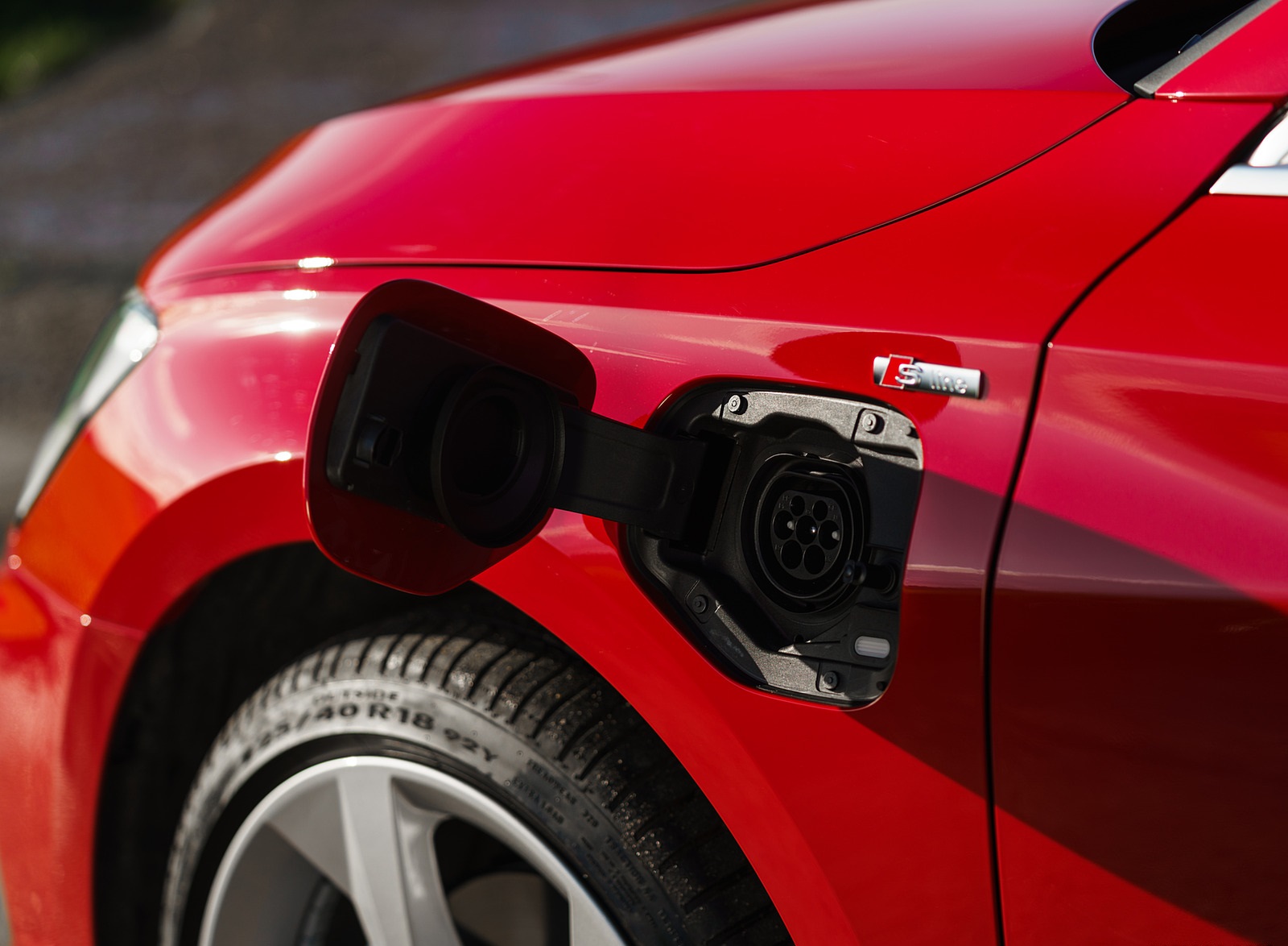 2021 Audi A3 Sportback TFSI e Plug-In Hybrid (UK-Spec) Charging Port Wallpapers  #65 of 141