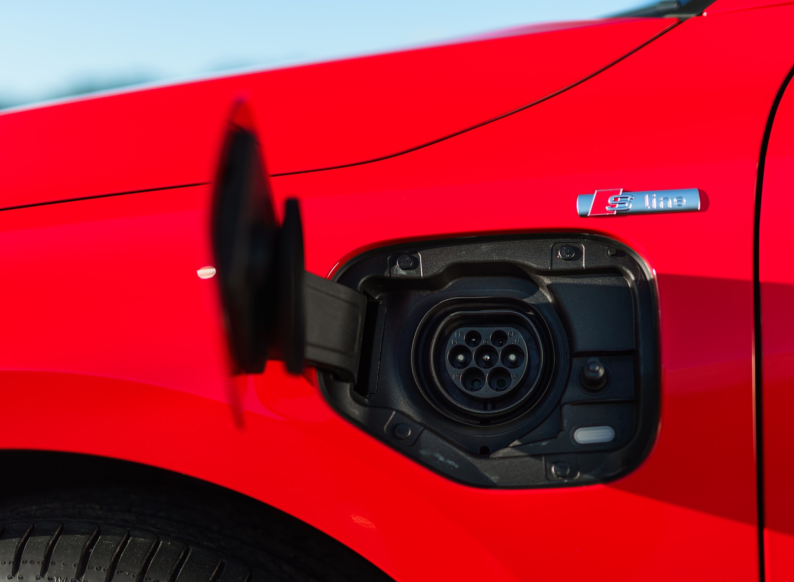 2021 Audi A3 Sportback TFSI e Plug-In Hybrid (UK-Spec) Charging Port Wallpapers #64 of 141