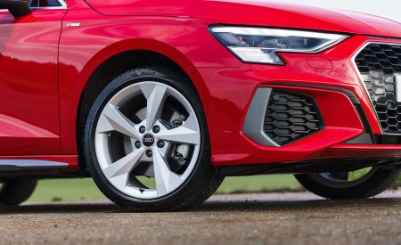 2021 Audi A3 Sportback TFSI e Plug-In Hybrid (UK-Spec) Detail Wallpapers  450x275 (54)