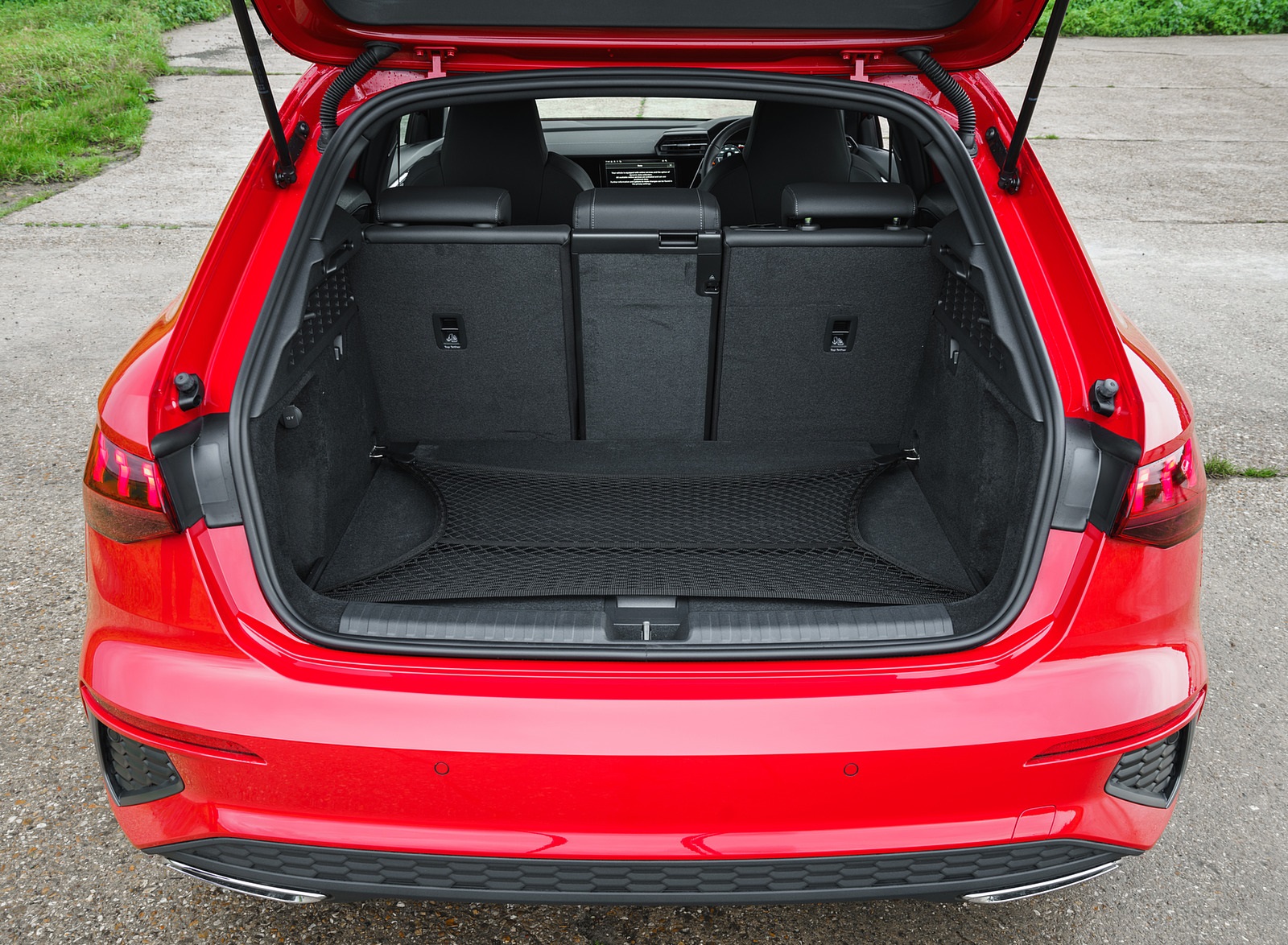 2021 Audi A3 Sportback TFSI e Plug-In Hybrid (UK-Spec) Trunk Wallpapers #127 of 141