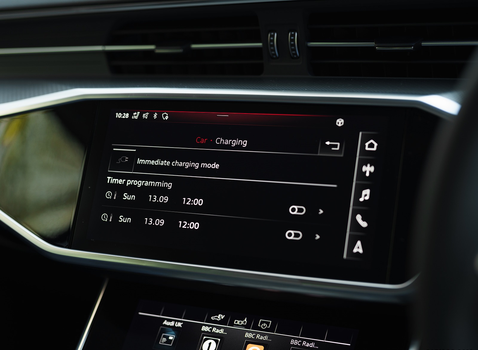 2021 Audi A6 50 TFSI e (UK-Spec) Central Console Wallpapers  #67 of 80