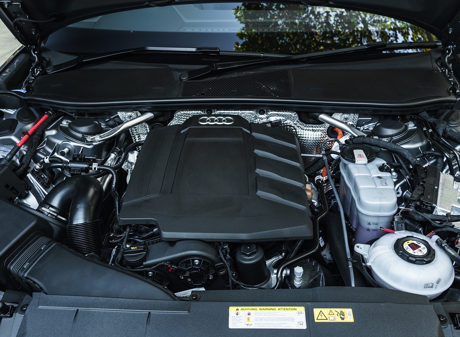 2021 Audi A6 50 TFSI e (UK-Spec) Engine Wallpapers #55 of 80