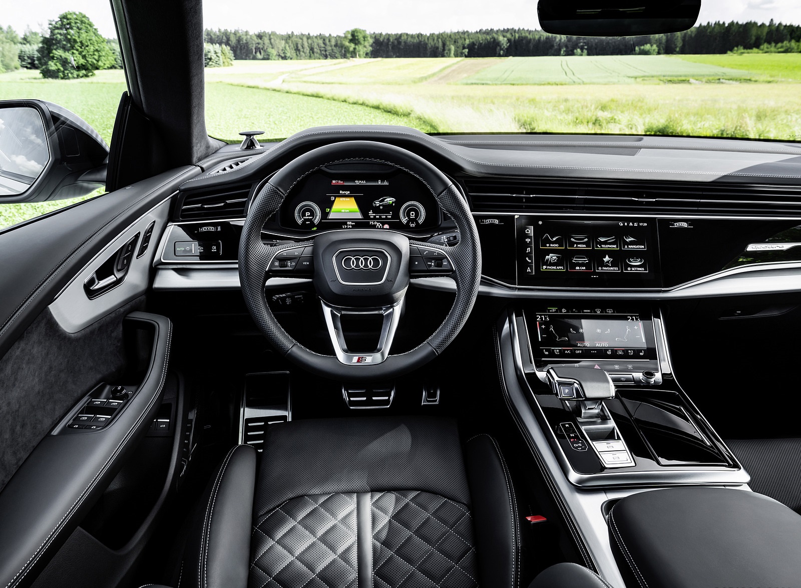 2021 Audi Q8 TFSI e Plug-In Hybrid Interior Cockpit Wallpapers #28 of 32