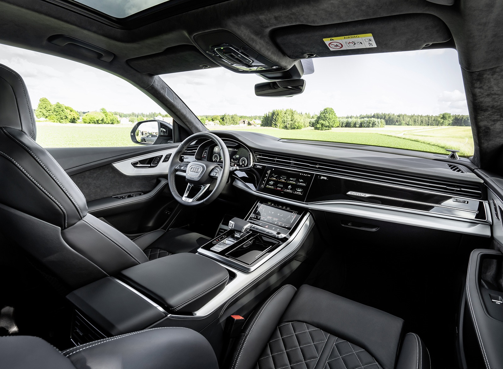 2021 Audi Q8 TFSI e Plug-In Hybrid Interior Wallpapers #26 of 32