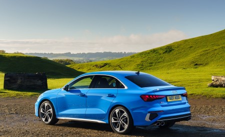 2021 Audi S3 (UK-Spec) Rear Three-Quarter Wallpapers  450x275 (38)