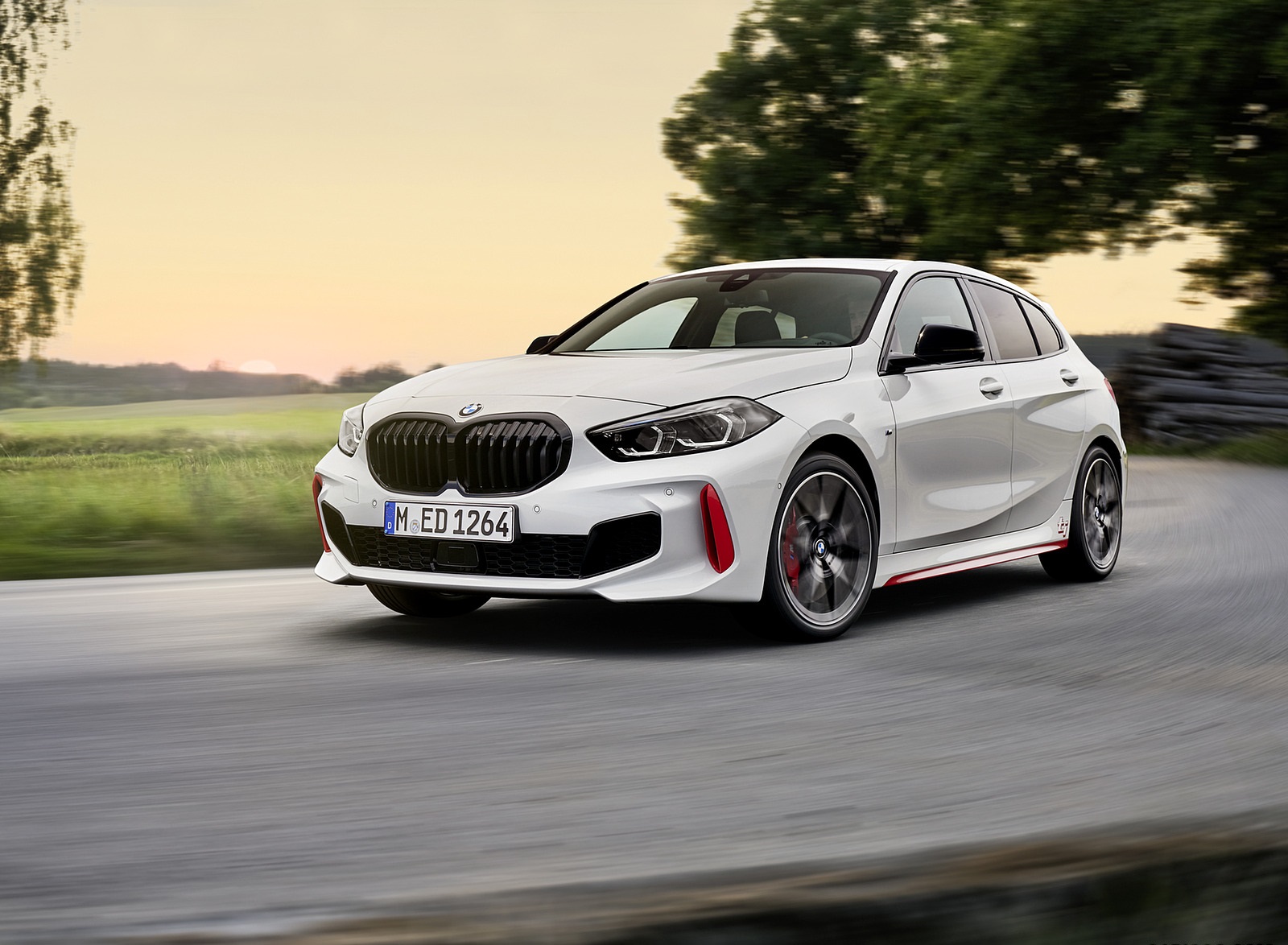 2021 BMW 128ti Front Three-Quarter Wallpapers (3)