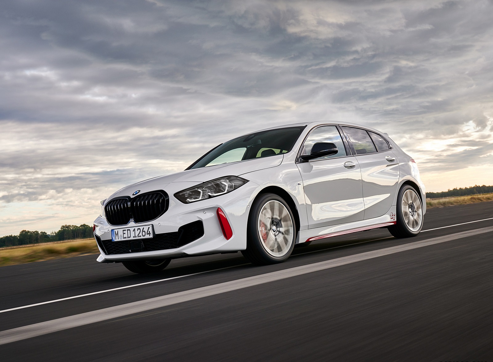 2021 BMW 128ti Front Three-Quarter Wallpapers (8)