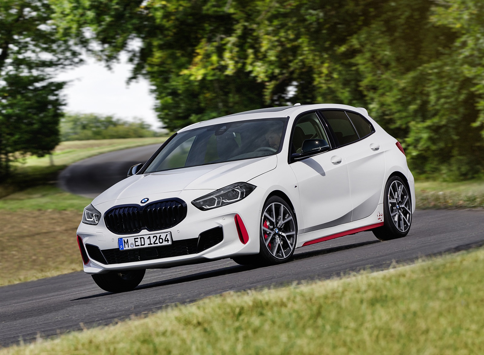 2021 BMW 128ti Front Three-Quarter Wallpapers (2)