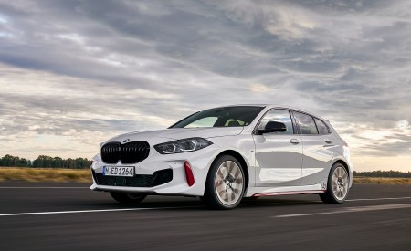 2021 BMW 128ti Front Three-Quarter Wallpapers  450x275 (9)