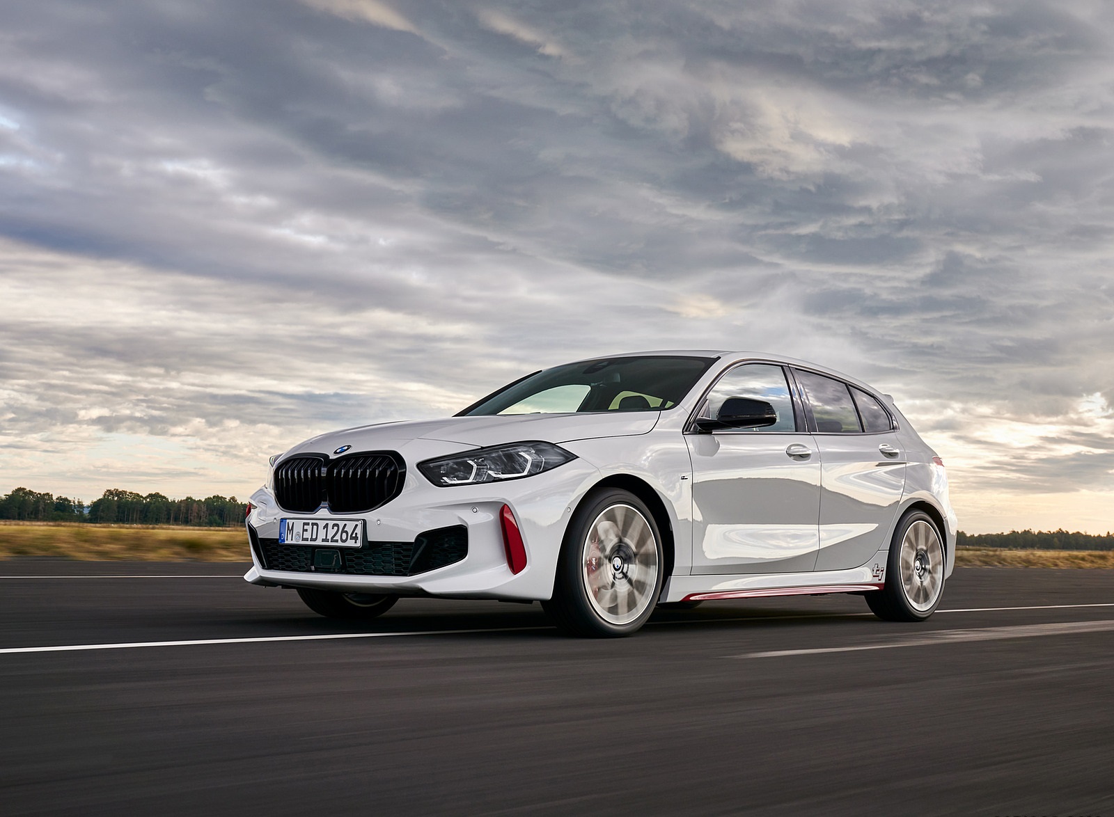 2021 BMW 128ti Front Three-Quarter Wallpapers  (9)