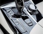 2021 BMW 5 Series Touring Central Console Wallpapers 150x120