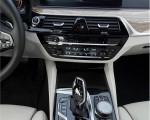 2021 BMW 5 Series Touring Central Console Wallpapers  150x120 (88)