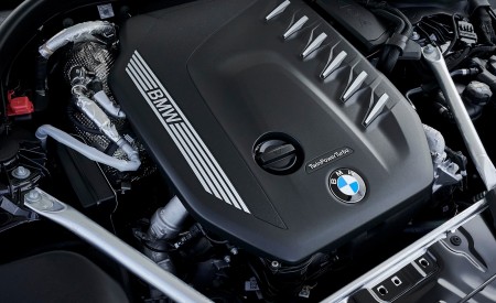 2021 BMW 5 Series Touring Engine Wallpapers 450x275 (86)