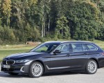 2021 BMW 5 Series Touring Front Three-Quarter Wallpapers  150x120