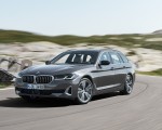 2021 BMW 5 Series Touring Front Three-Quarter Wallpapers  150x120 (1)