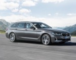 2021 BMW 5 Series Touring Front Three-Quarter Wallpapers 150x120 (5)