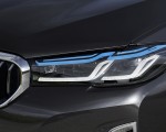 2021 BMW 5 Series Touring Headlight Wallpapers 150x120 (80)