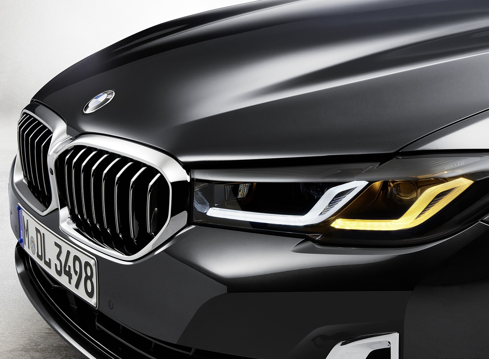 2021 BMW 5 Series Touring Headlight Wallpapers  #24 of 106