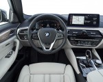 2021 BMW 5 Series Touring Interior Cockpit Wallpapers 150x120 (94)