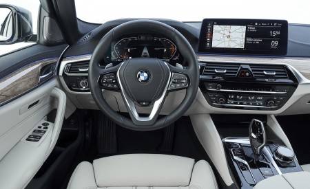 2021 BMW 5 Series Touring Interior Cockpit Wallpapers 450x275 (94)