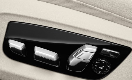 2021 BMW 5 Series Touring Interior Detail Wallpapers 450x275 (37)
