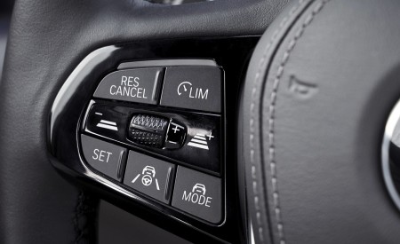 2021 BMW 5 Series Touring Interior Steering Wheel Wallpapers 450x275 (96)