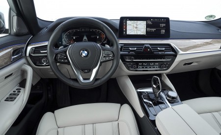 2021 BMW 5 Series Touring Interior Wallpapers  450x275 (92)