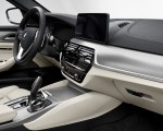 2021 BMW 5 Series Touring Interior Wallpapers 150x120 (33)
