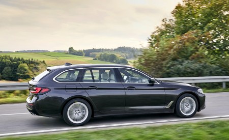 2021 BMW 5 Series Touring Side Wallpapers 450x275 (58)