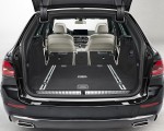2021 BMW 5 Series Touring Trunk Wallpapers 150x120 (43)