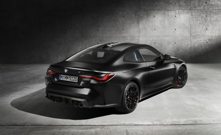 2021 BMW M4 Competition x KITH Rear Three-Quarter Wallpapers 450x275 (3)