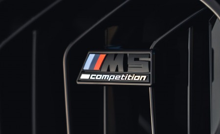 2021 BMW M5 Competition (UK-Spec) Badge Wallpapers 450x275 (24)