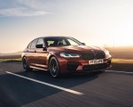 2021 BMW M5 Competition (UK-Spec) Front Three-Quarter Wallpapers  150x120 (10)
