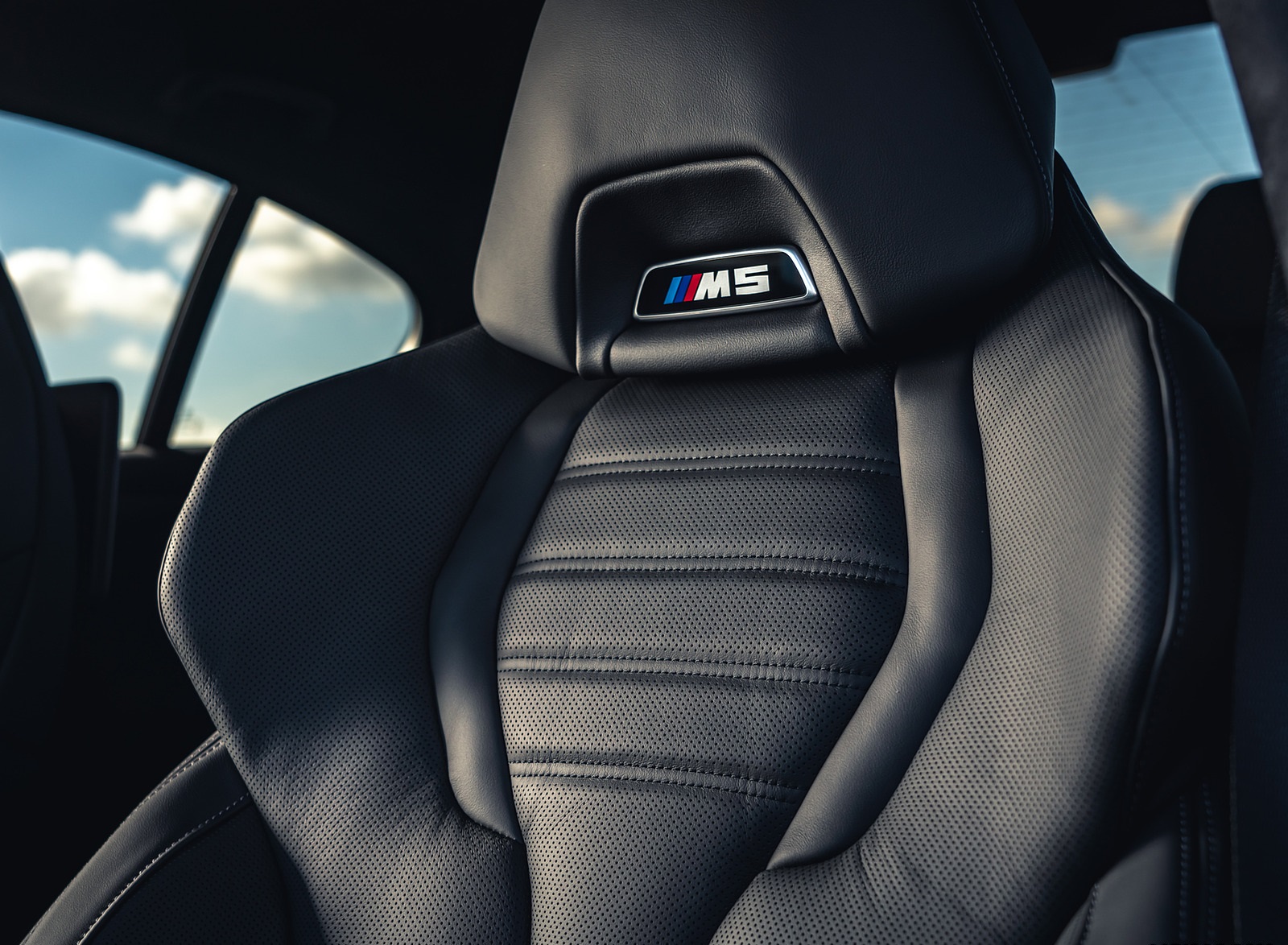 2021 BMW M5 Competition (UK-Spec) Interior Front Seats Wallpapers #39 of 49