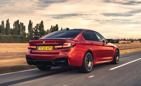 2021 BMW M5 Competition (UK-Spec) Rear Three-Quarter Wallpapers  450x275 (4)
