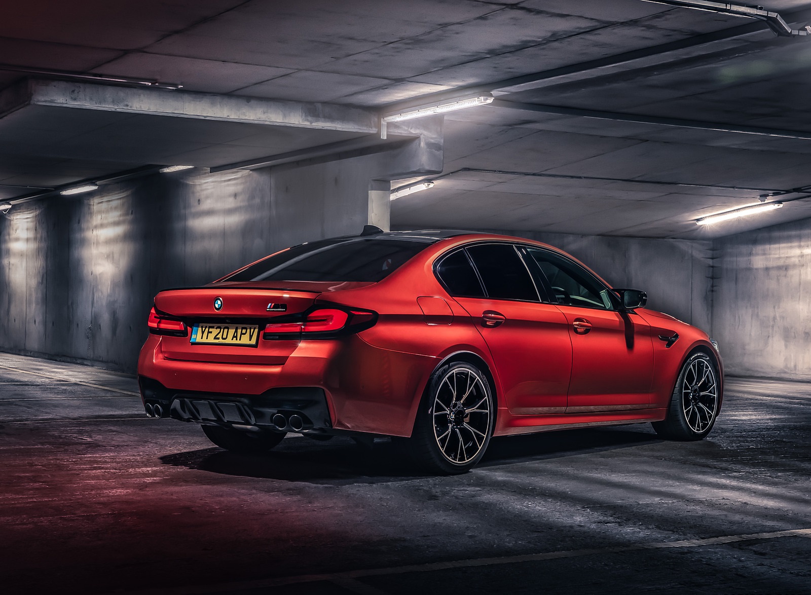 2021 BMW M5 Competition (UK-Spec) Rear Three-Quarter Wallpapers #18 of 49