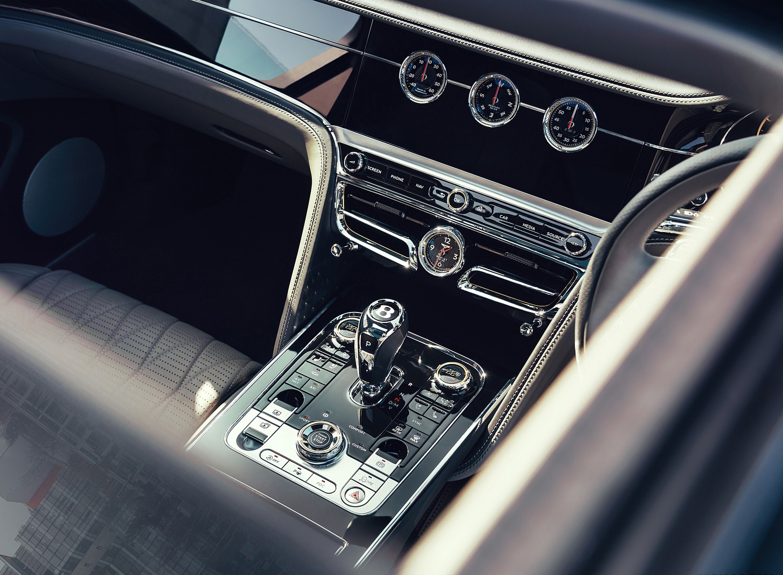 2021 Bentley Flying Spur V8 Central Console Wallpapers #32 of 91